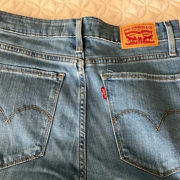 Levi’s 725 High Rise Boot Cut women’s jeans NWOT - Picture 3 of 5